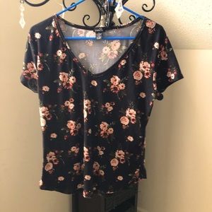 Rue21 Short Sleeve Floral Top-Size XL